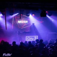 mush_uk - Fallin\'