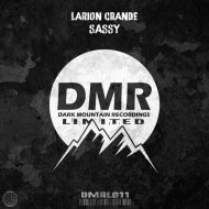 Larion Grande - Sassy